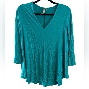 Comfy USA Teal V-Neck Women's Stretchy Sleeved Top